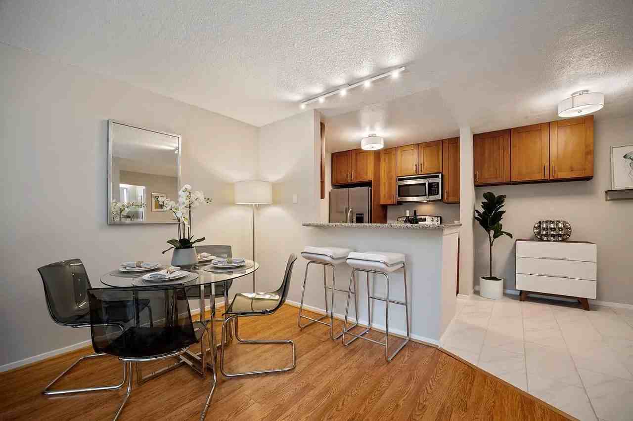 359 Half Moon Ln - Photo 7 of 10