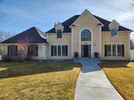 featured image of 360 Sheffield Cir