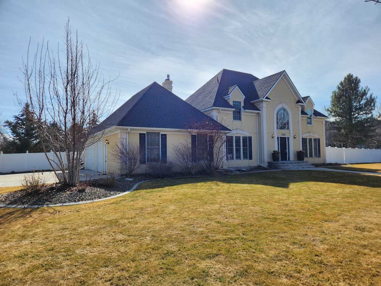 360 Sheffield Cir - Photo 2 of 38