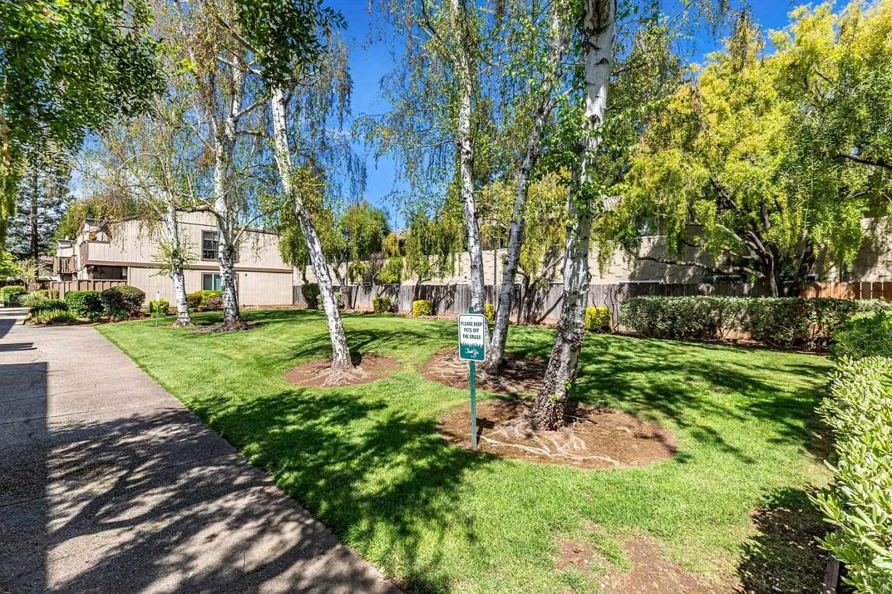 8155 Westwood Dr - Photo 7 of 14