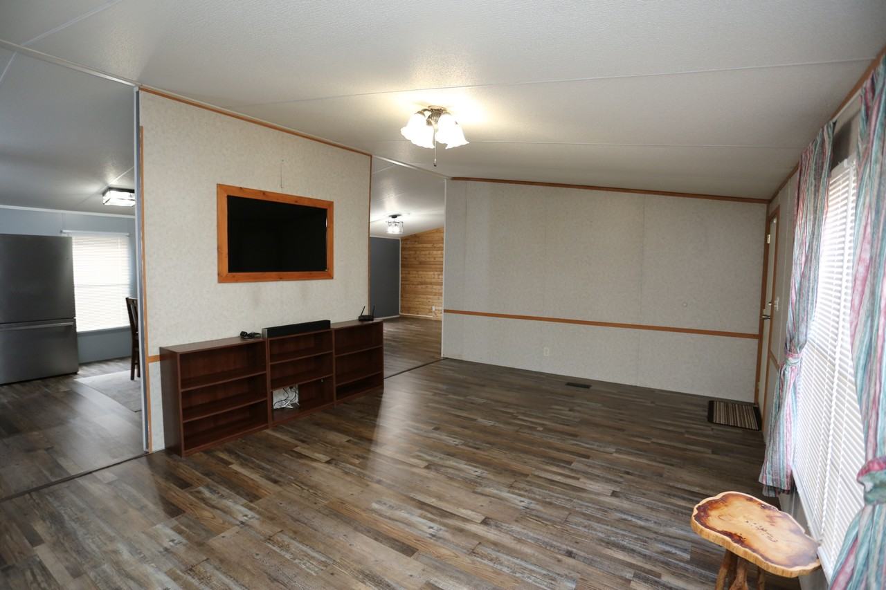 30410 Salem Church Rd - Photo 3 of 17