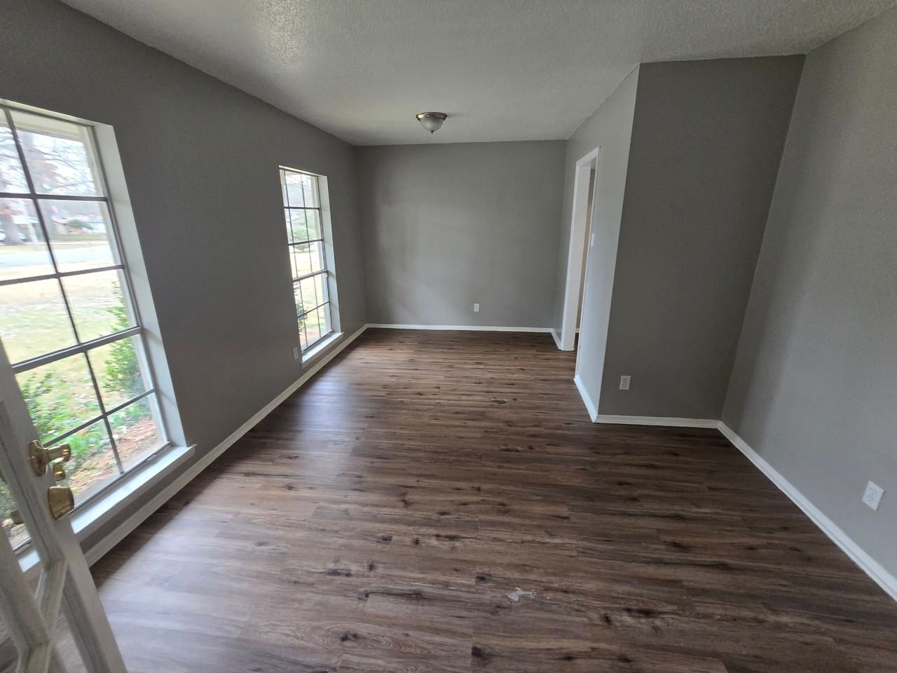 49 Saxony Cir - Photo 2 of 23