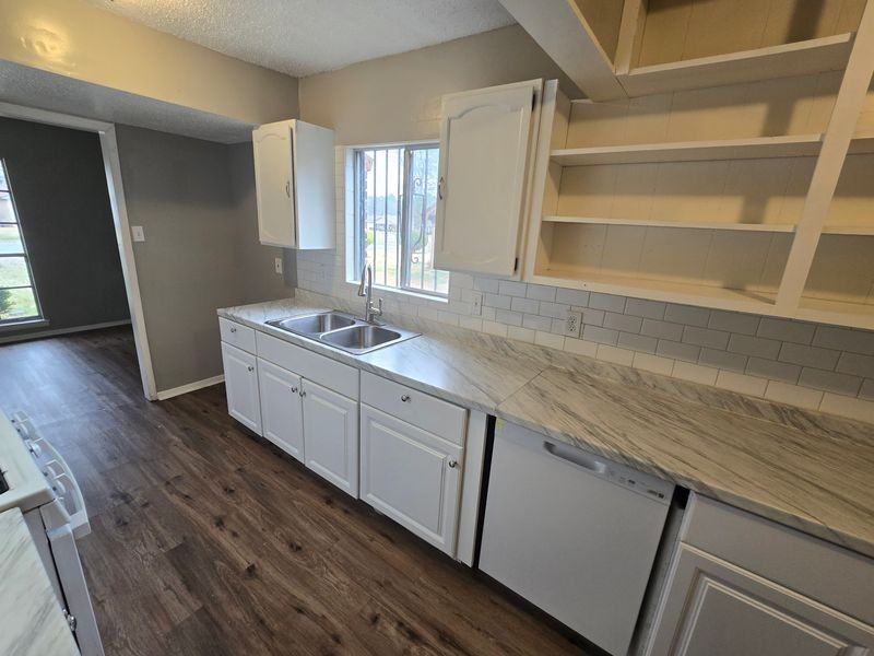 49 Saxony Cir - Photo 5 of 23