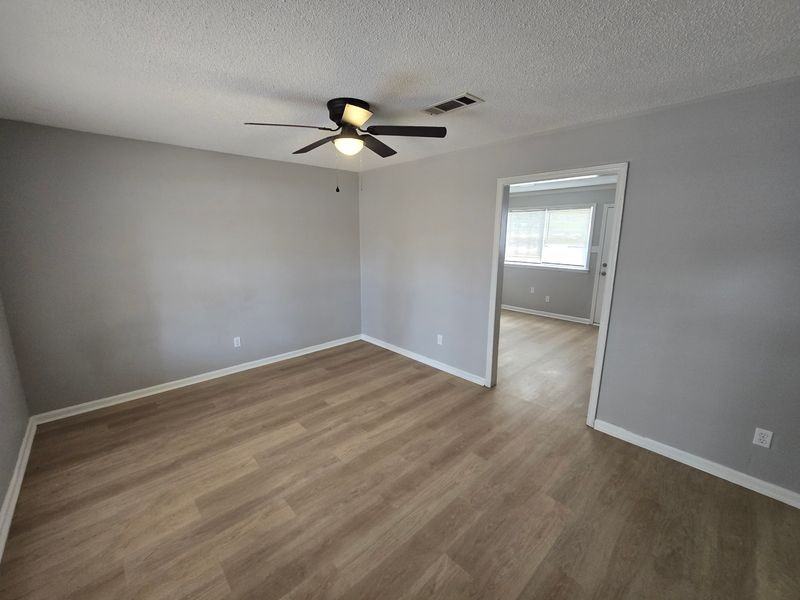 3501 Arapaho Trl - Photo 2 of 16