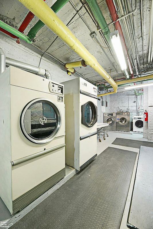 828 Gerard Ave #2G - Photo 7 of 7