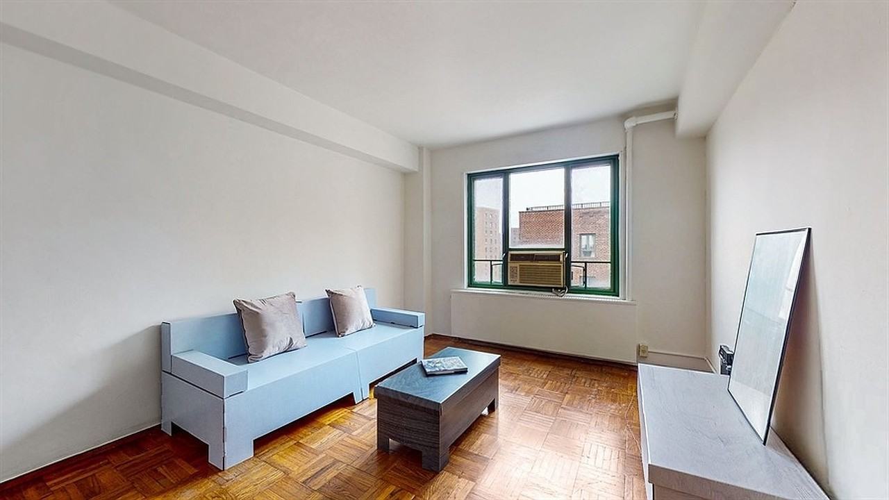 1469 East Ave #8H - Photo 3 of 8