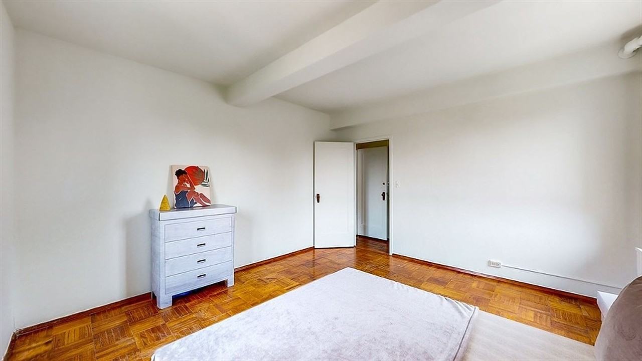 1469 East Ave #8H - Photo 5 of 8