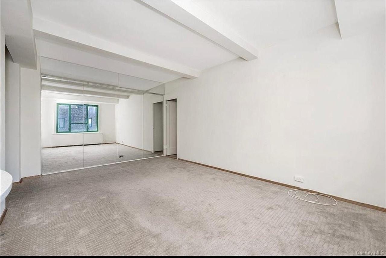 1940 E Tremont Ave #7H - Photo 2 of 13