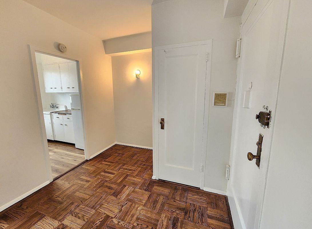 1949 Mcgraw Ave #7F - Photo 3 of 12