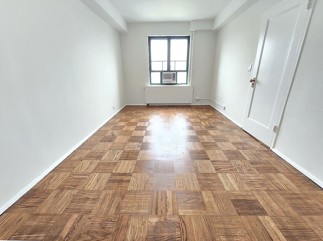 1949 Mcgraw Ave #7F - Photo 7 of 12