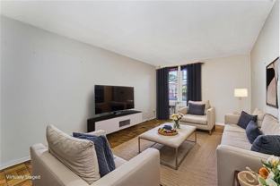 2330 Voorhies Ave #1N - Photo 1 of 1