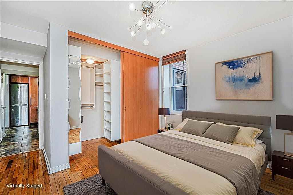 2330 Voorhies Ave #1N - Photo 4 of 20