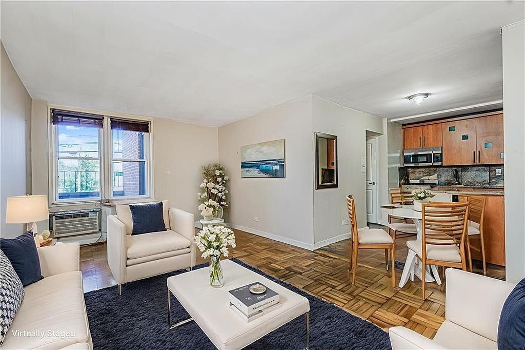 2330 Voorhies Ave #1N - Photo 5 of 20