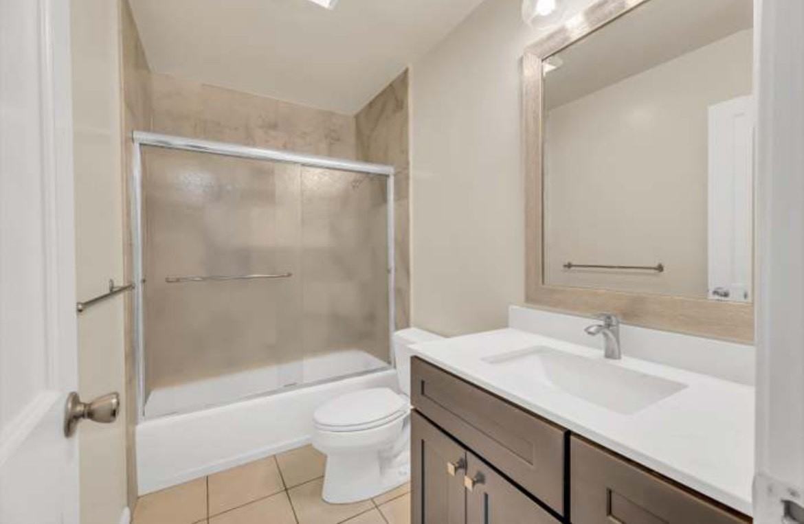 7 Embarcadero - Photo 2 of 3