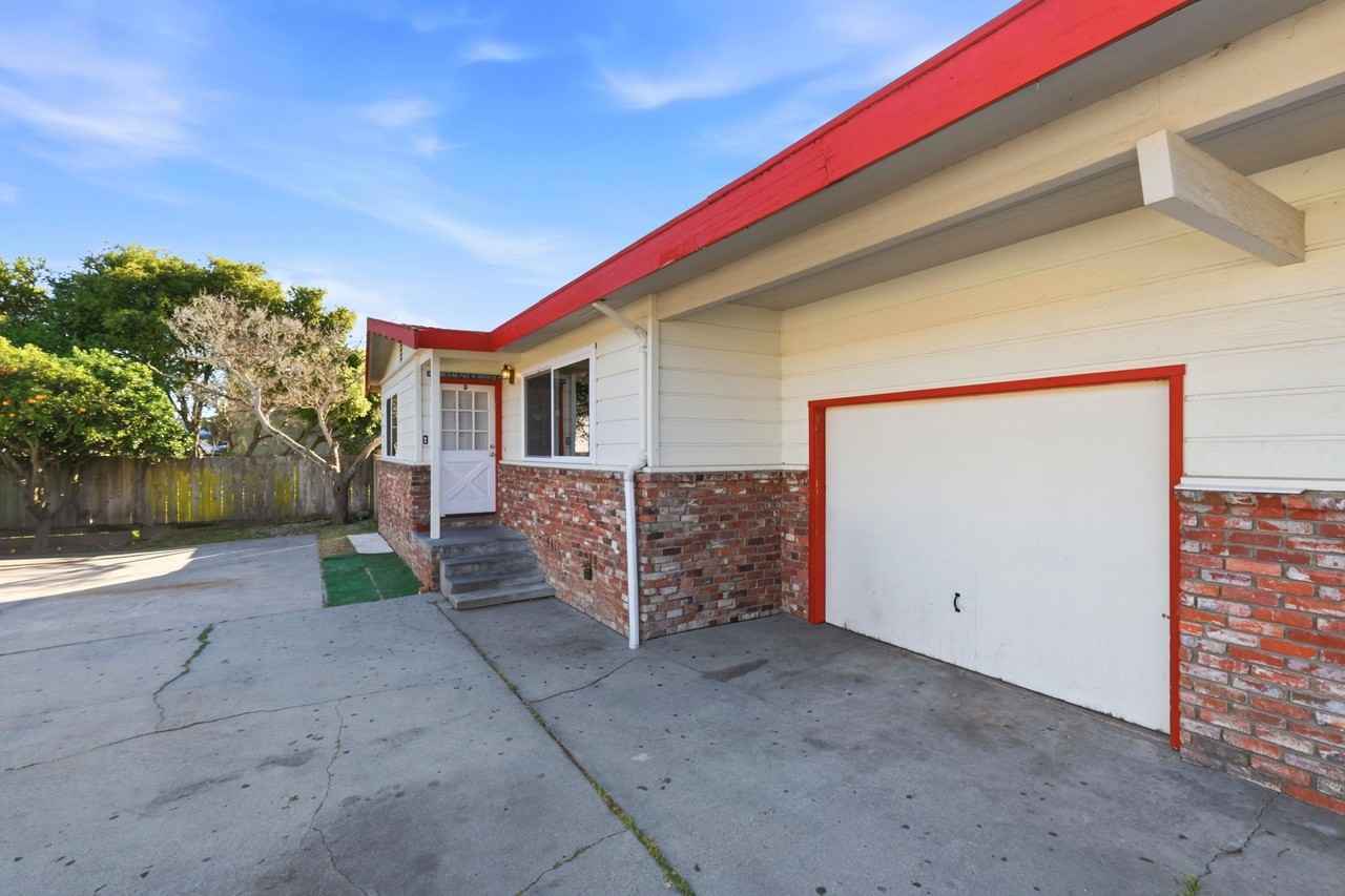 2030 Kinsley St #D - Photo 4 of 28