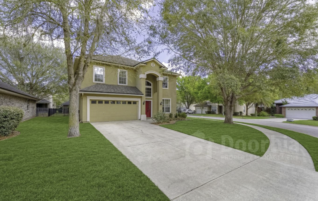 1601 Majestic View Ln - Photo 3 of 50