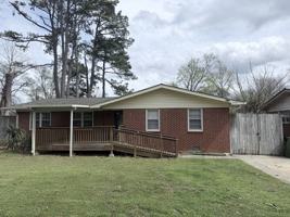 featured image of 2120 E Arbor Dr Nw