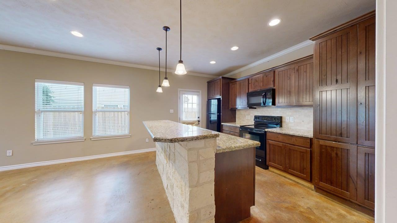 3406 Cullen Trl - Photo 5 of 33