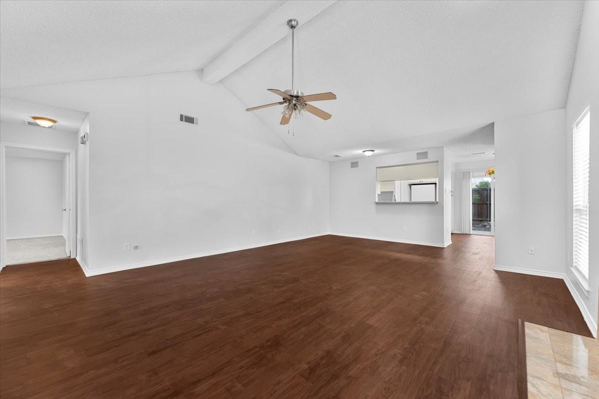 1013 Wyland Dr - Photo 5 of 40