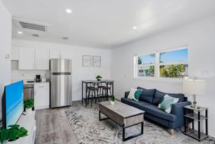 3114 Dupont St S #NA - Photo 1 of 1