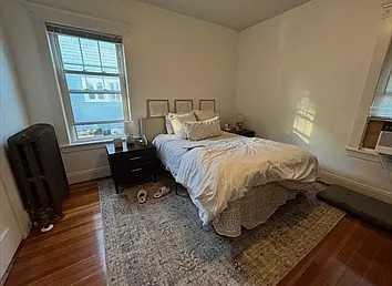 143 Manthorne Rd #1 - Photo 5 of 9