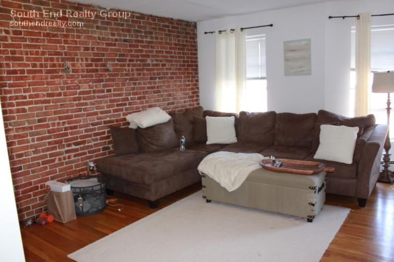 124 W Concord St #3 - Photo 2 of 22