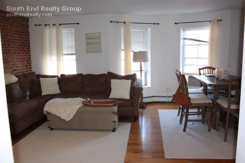 124 W Concord St #3 - Photo 3 of 22