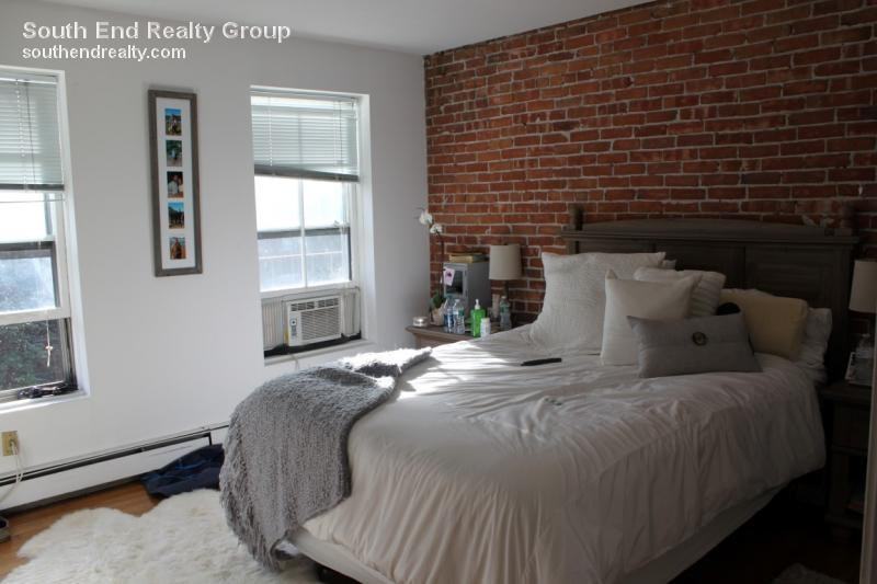 124 W Concord St #3 - Photo 4 of 22