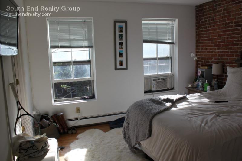 124 W Concord St #3 - Photo 5 of 22