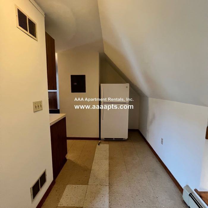 Newhall St #3 - Photo 5 of 13