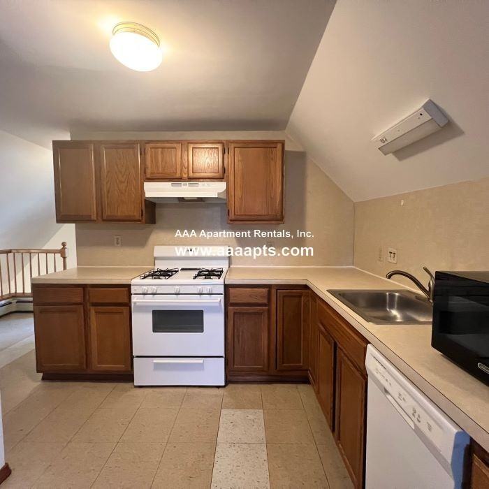 Newhall St #3 - Photo 6 of 13