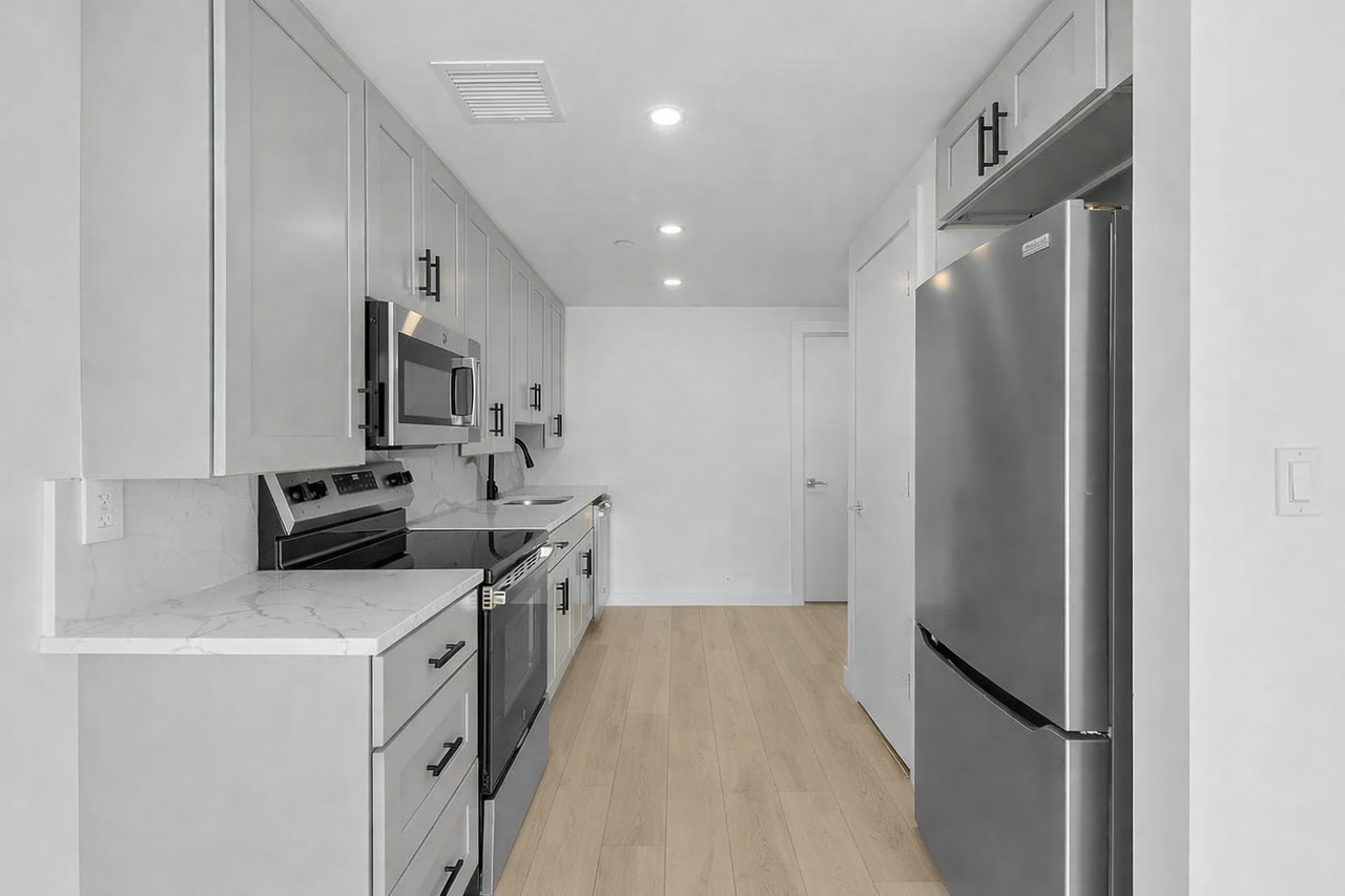 227 Clarkson Ave #5B - Photo 5 of 6