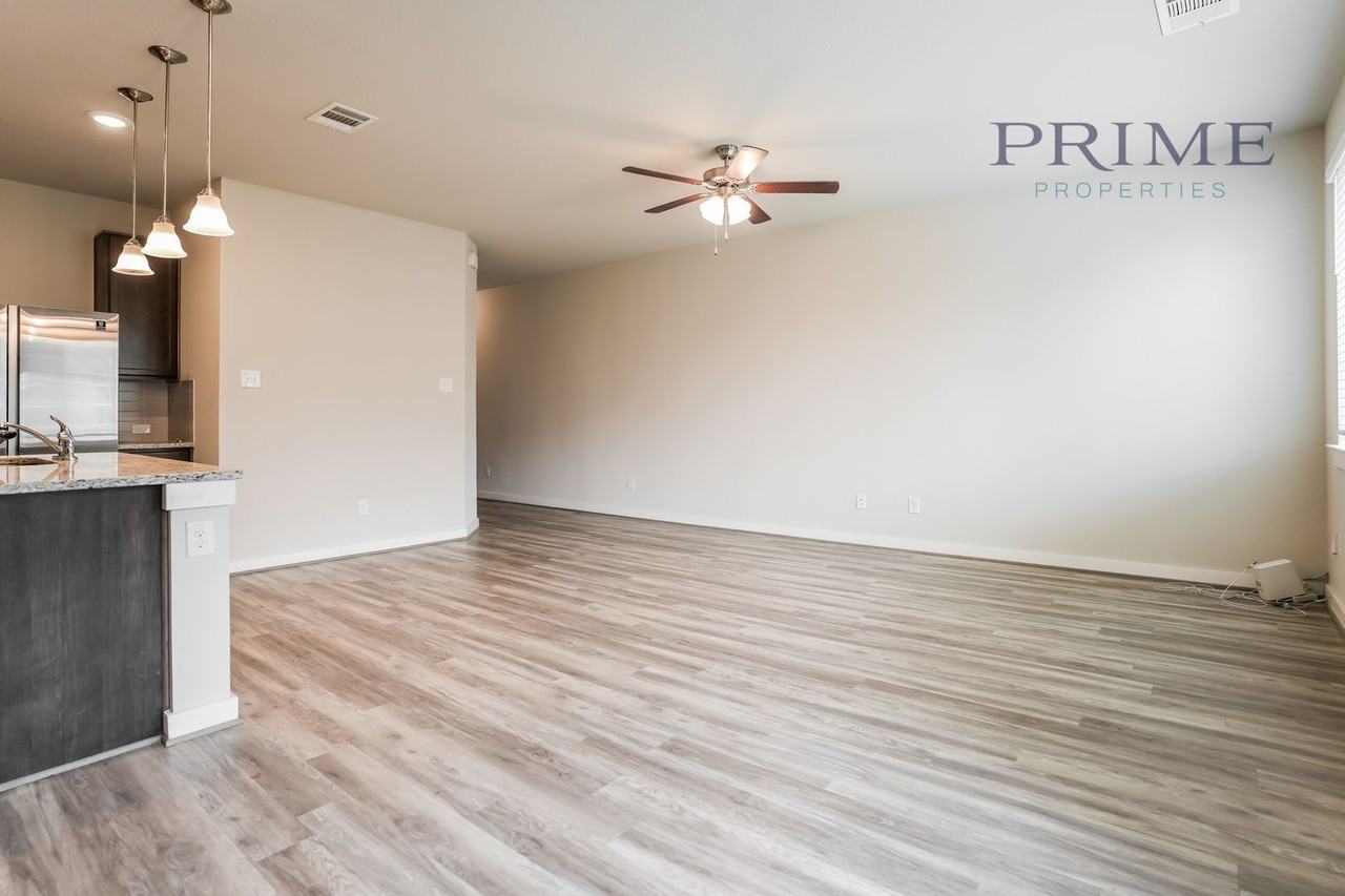 602 Skiff Moth Dr Unit C - Photo 3 of 17