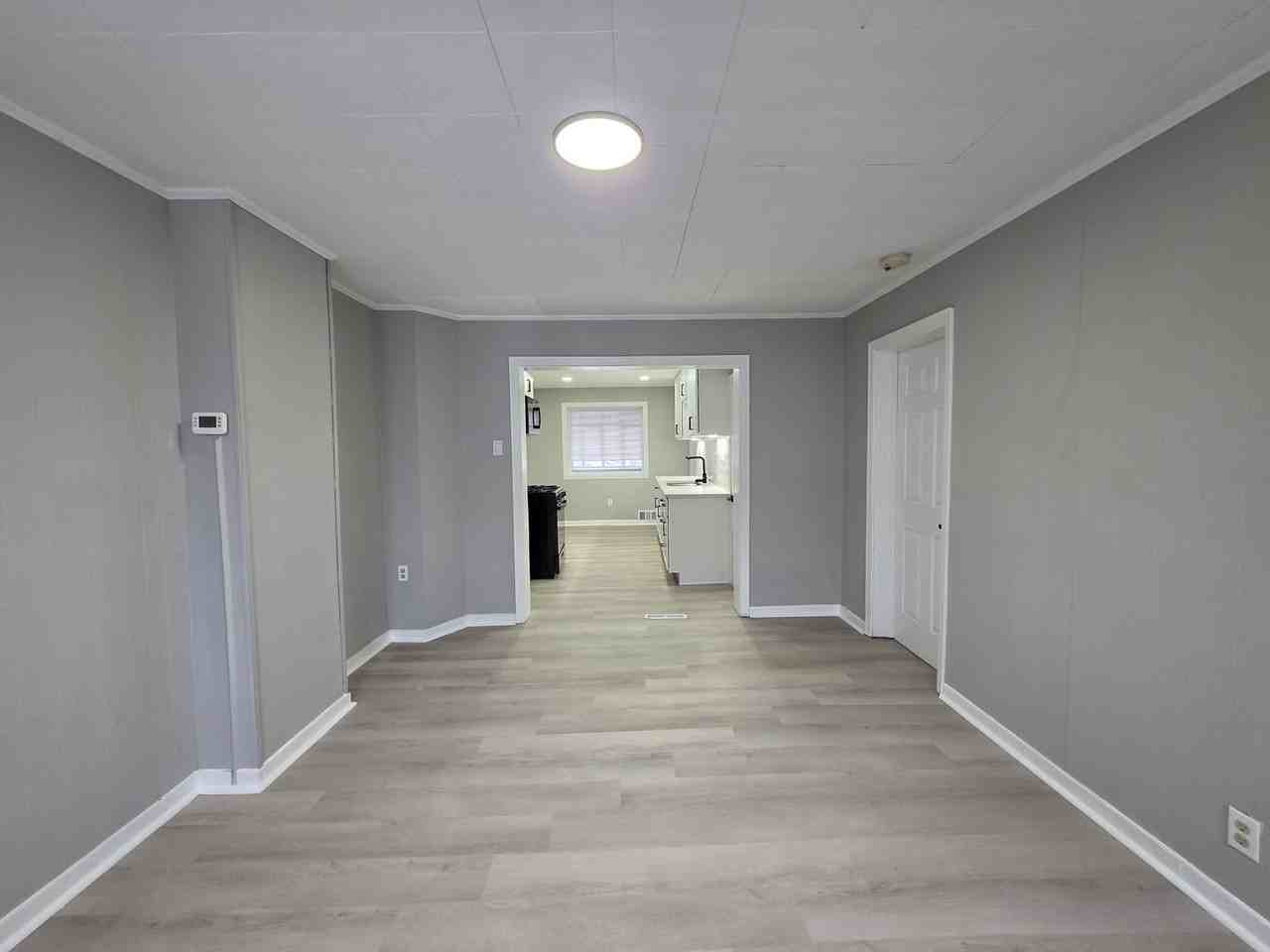 913 Peralta St - Photo 3 of 17