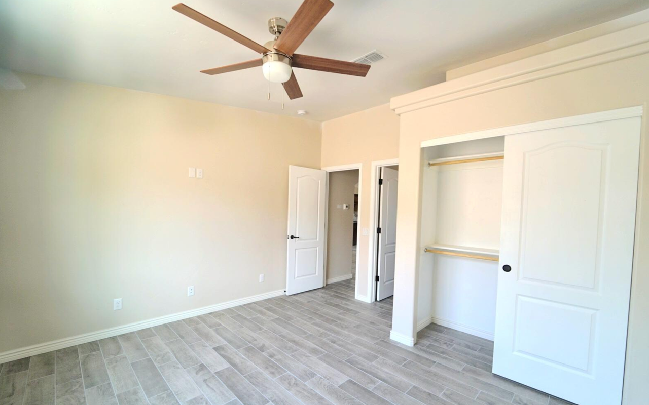 3300 Tomahawk Dr #101 - Photo 6 of 13