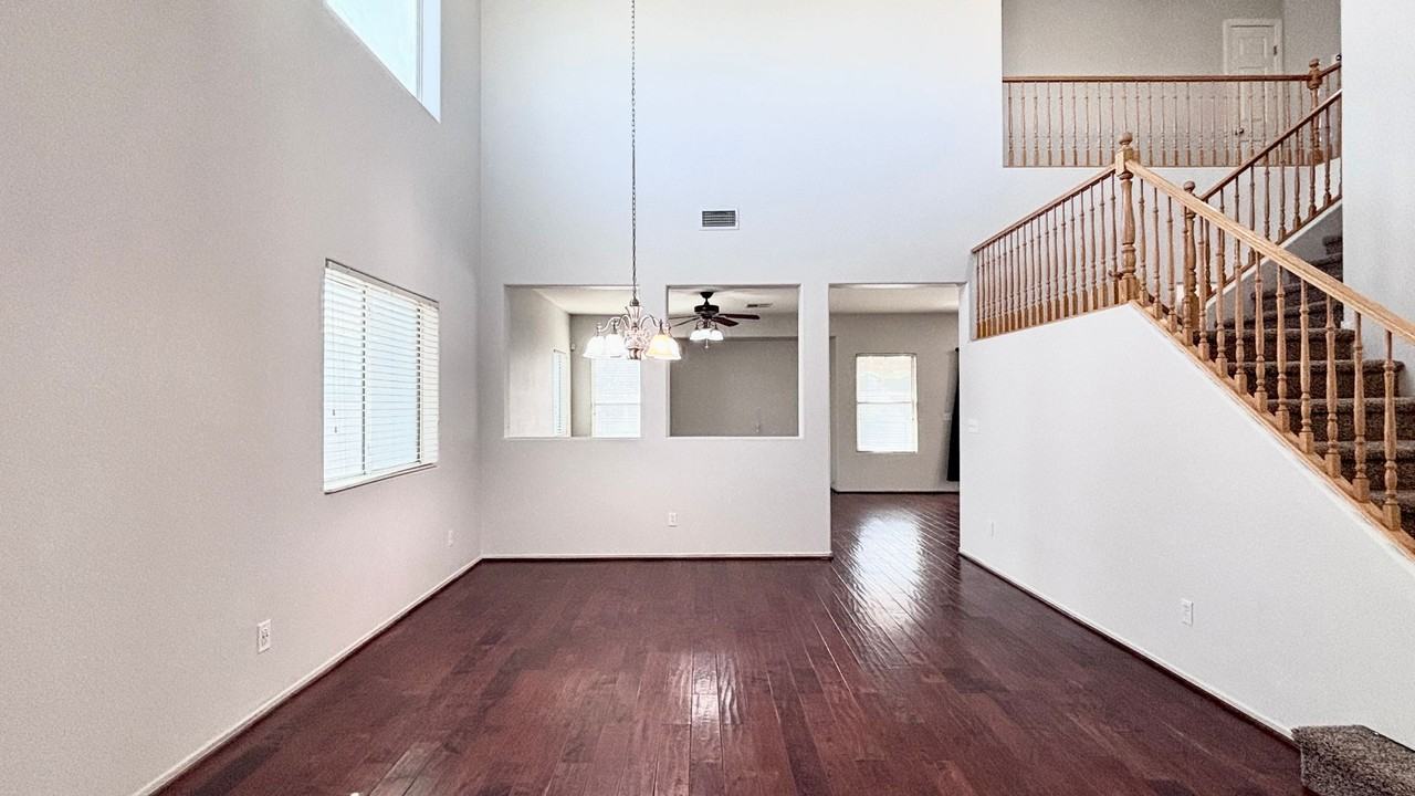 4837 Quartz Crest St - Photo 4 of 24