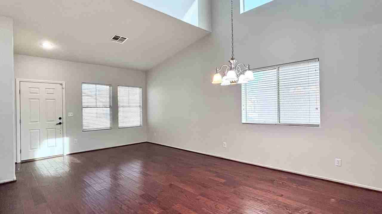 4837 Quartz Crest St - Photo 5 of 24