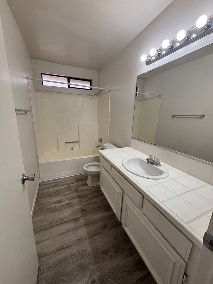 13598 Sandstone Dr - Photo 7 of 15