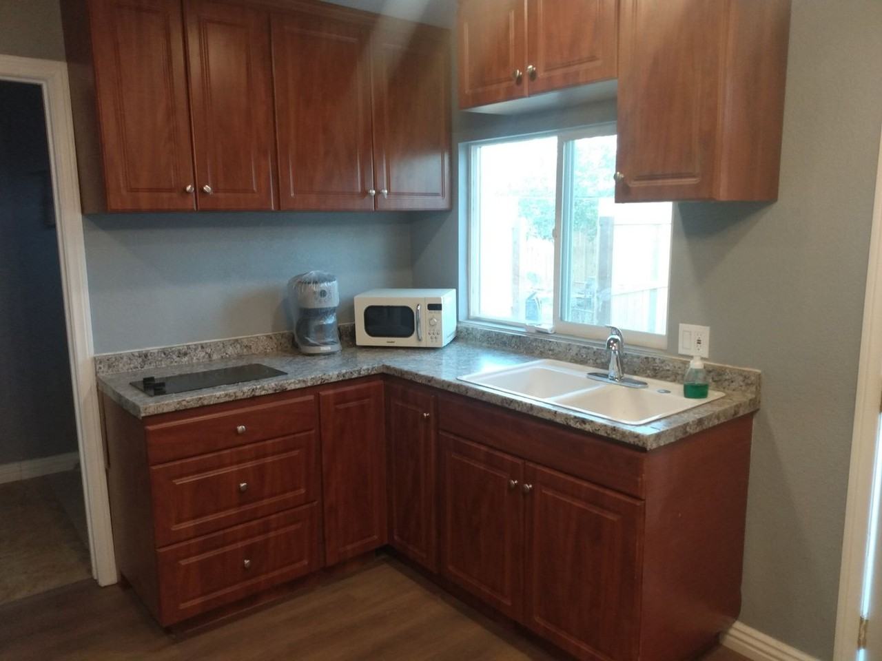 3471 Glendower St - Photo 2 of 9