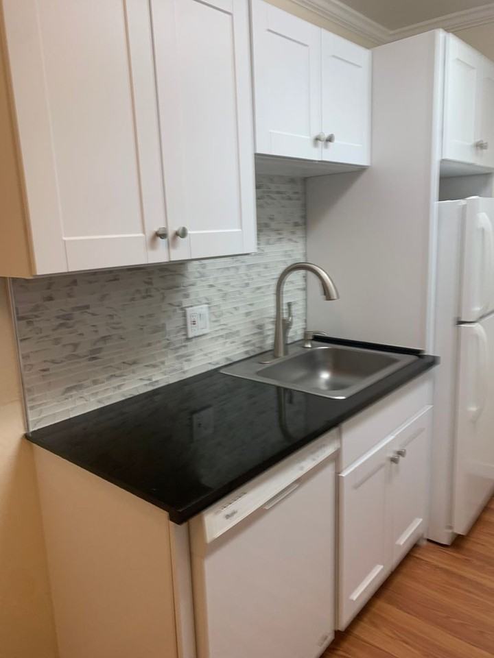 404 Boardwalk Ave #3 - Photo 2 of 4