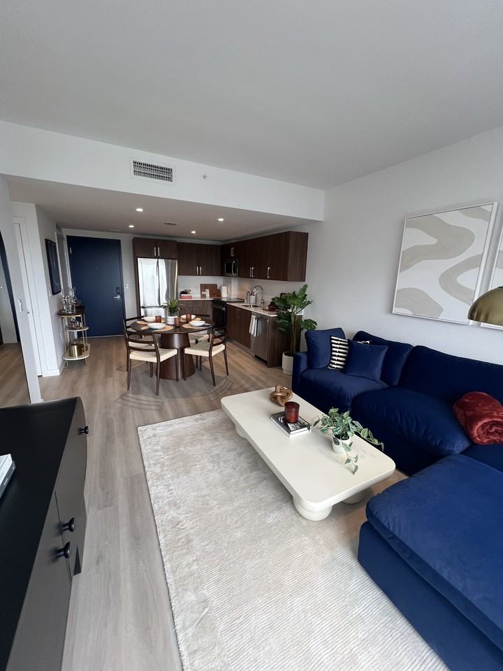 1101 E 25th St #426 - Photo 2 of 8