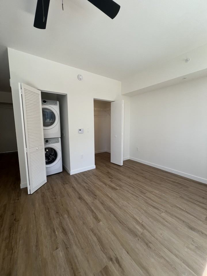 879 E 24th St #351 - Photo 4 of 5