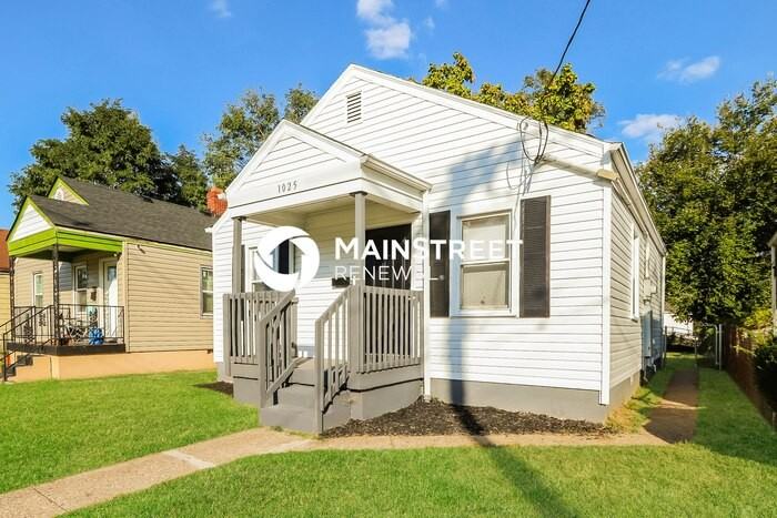 1025 S 40th St - Photo 4 of 16