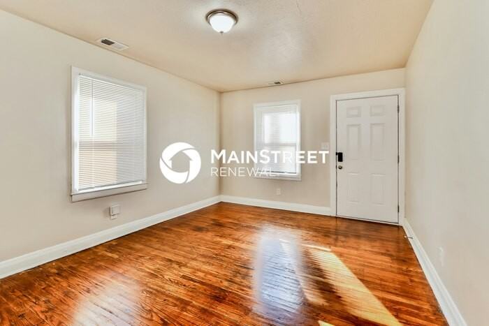 1025 S 40th St - Photo 5 of 16