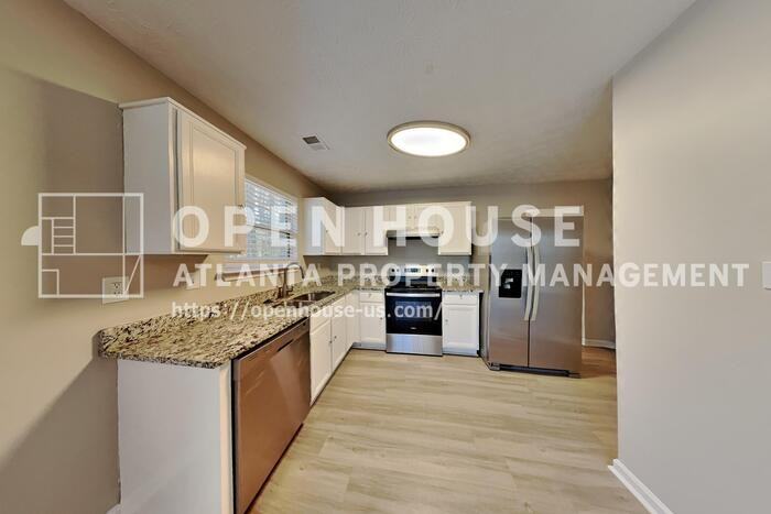 3703 Majestic Dr Sw - Photo 6 of 20