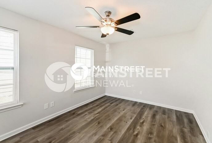 4690 Royal View Dr - Photo 6 of 17