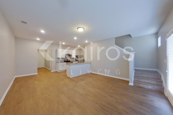 153 Dudley Way Sw - Photo 2 of 21