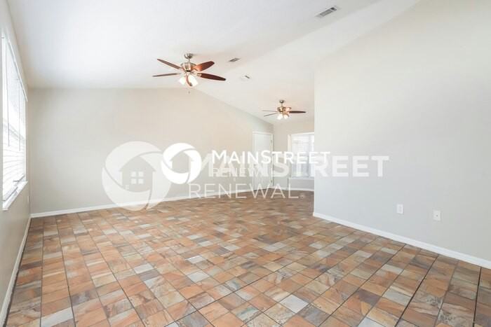 3321 Bluestone Ave - Photo 3 of 16