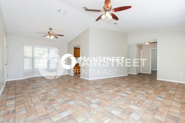 3321 Bluestone Ave - Photo 4 of 16