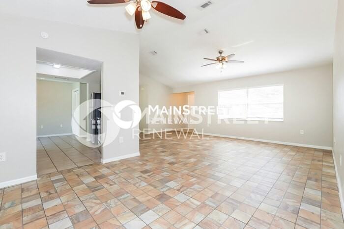 3321 Bluestone Ave - Photo 5 of 16